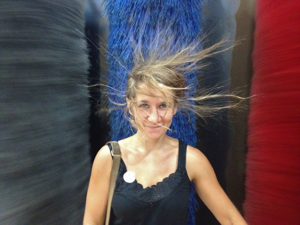 Static-electricity_iPhone